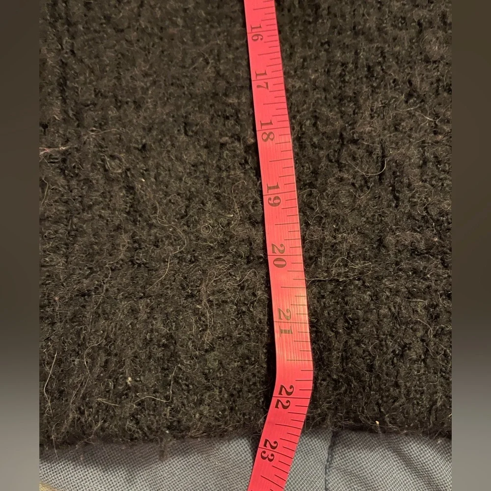 Free People Black V-Neck Sweater 32% Alpaca Size XS